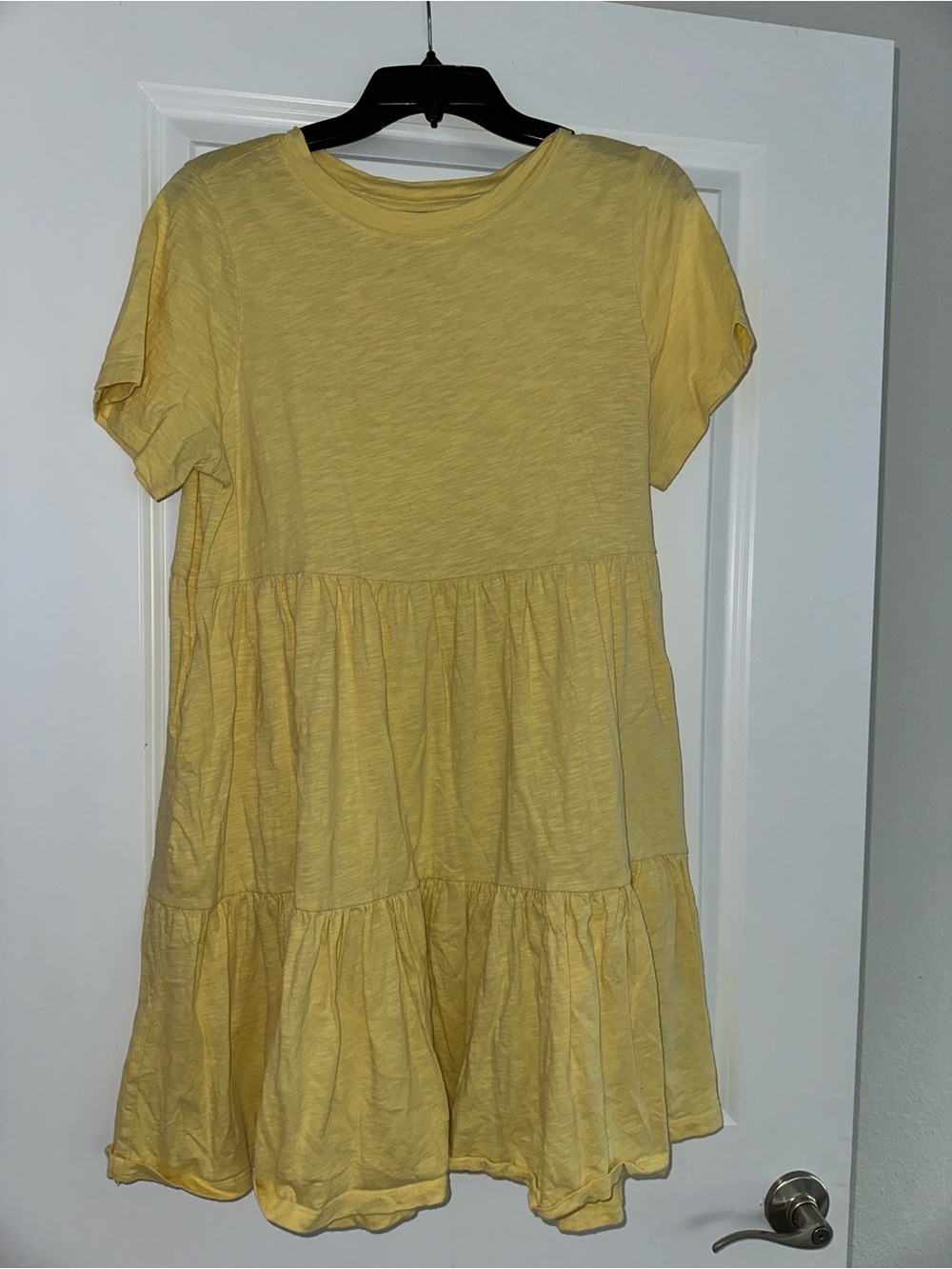Women’s Yellow Tiered Short-Sleeve Dress